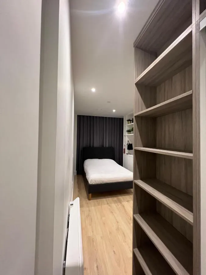 London Luxxe Suites & Apartments - London Heathrow Airport, Terminal 1 2 3 4 5 Hillingdon