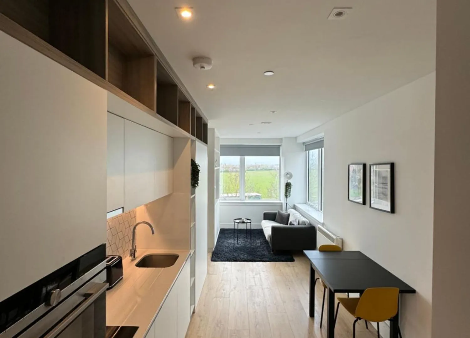London Luxxe Suites & Apartments - London Heathrow Airport, Terminal 1 2 3 4 5 Hillingdon 0*,